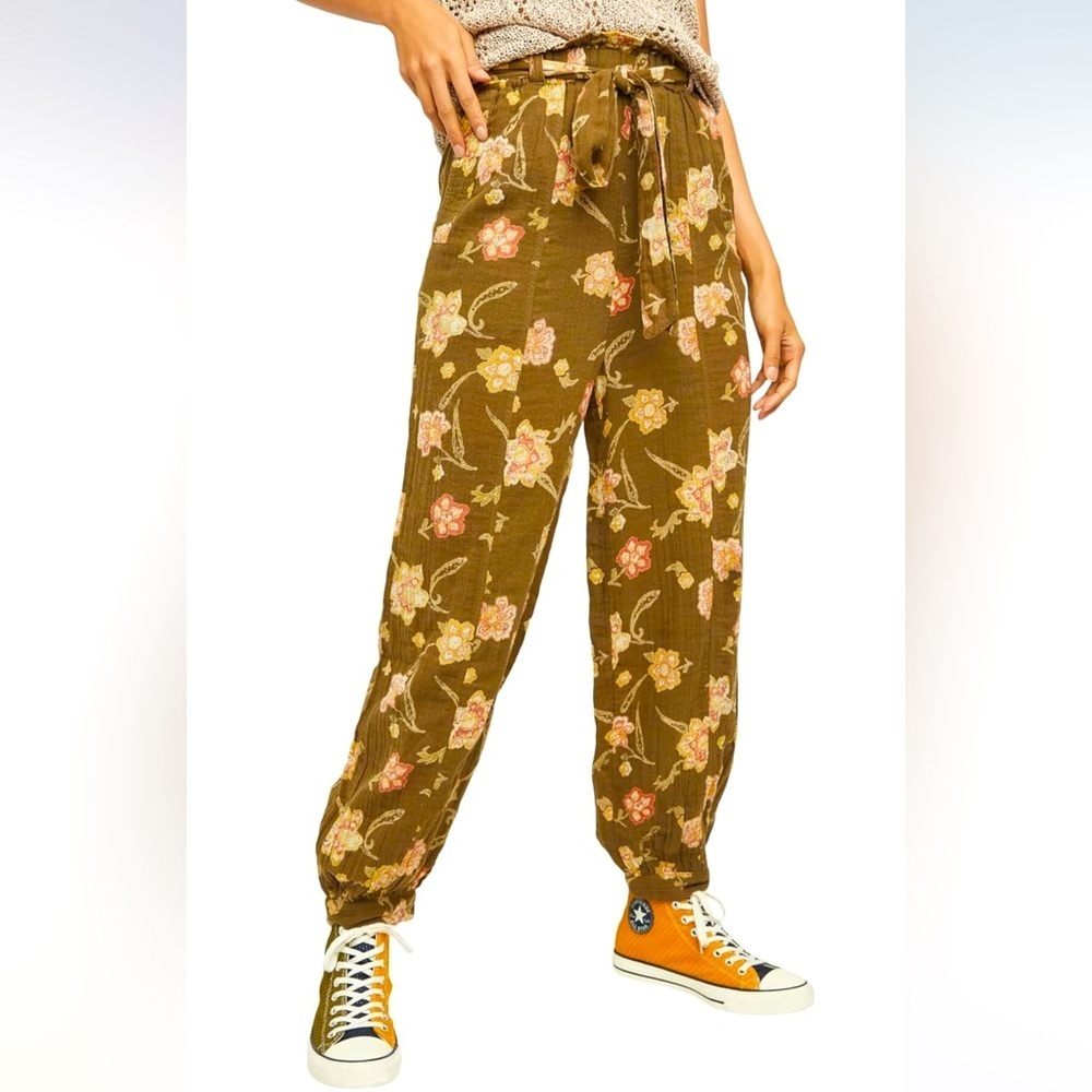 NWT Free People Women’s in The Midnight Hour Woven Pants Dark Combo floral small - Picture 2 of 9